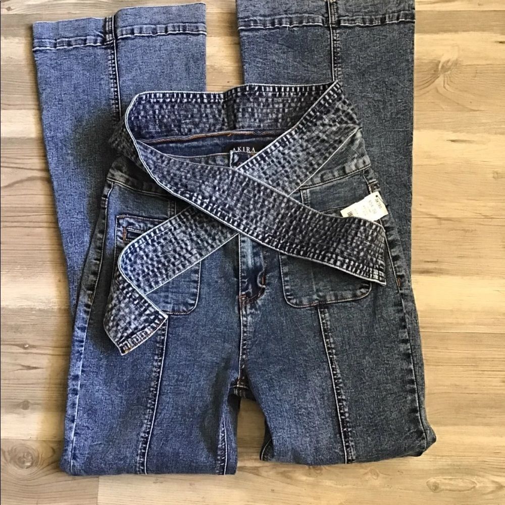 NWOT~Akira Front Tie Accent Boot Cut Denim Jeans Juniors Sz 11
